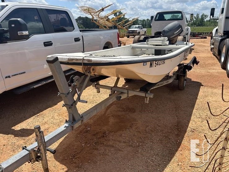 2002-hull-25-image-1