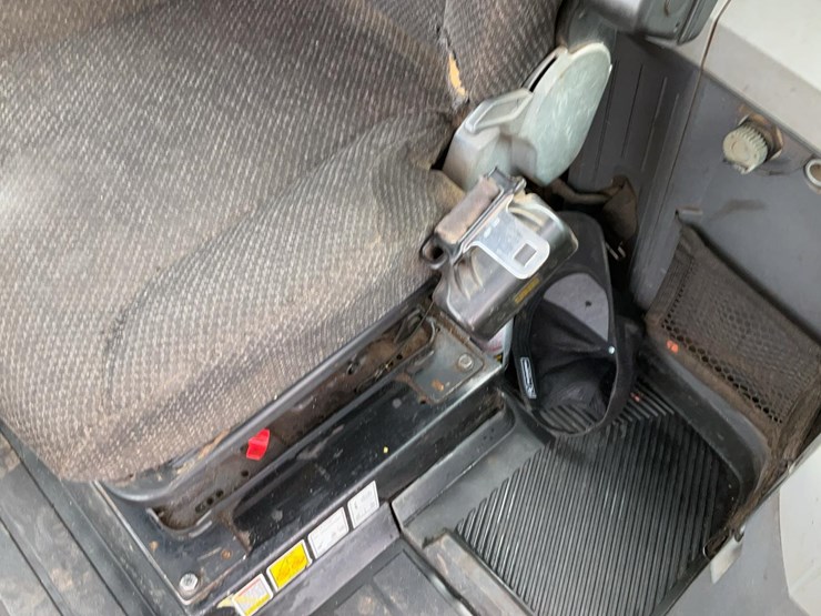 2013-caterpillar-924k-image-25