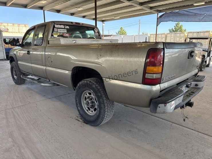 2002-gmc-sierra-2500hd-image-5