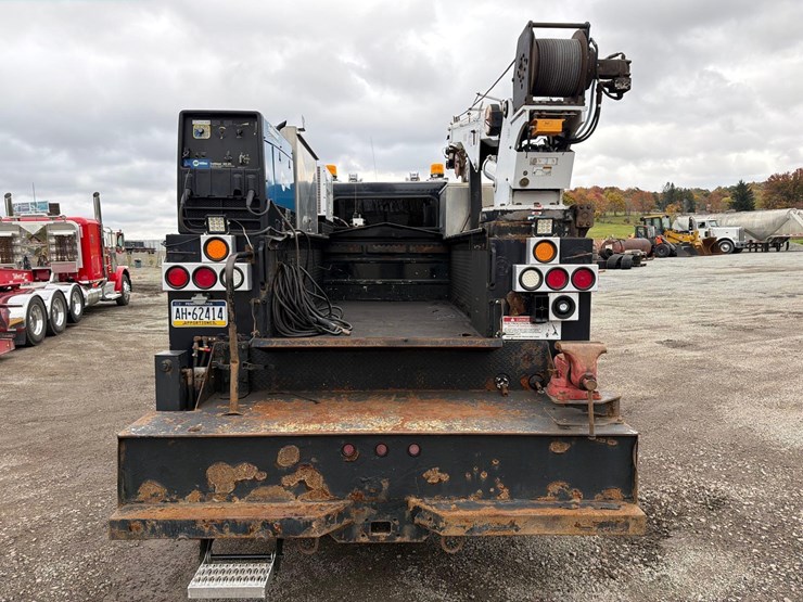 peterbilt-337-image-6