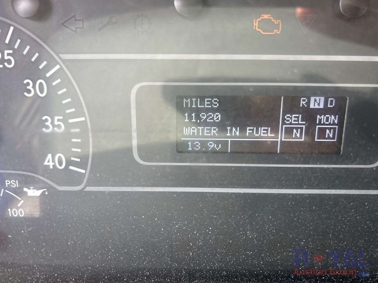 2021-international-hv507-4x4-12ft-single-axle-dump-truck-image-5