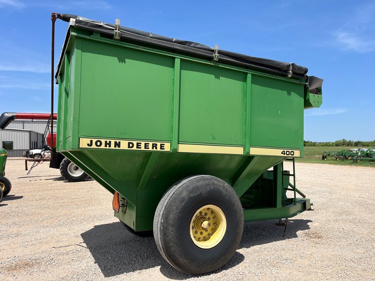 john-deere-400-image-6