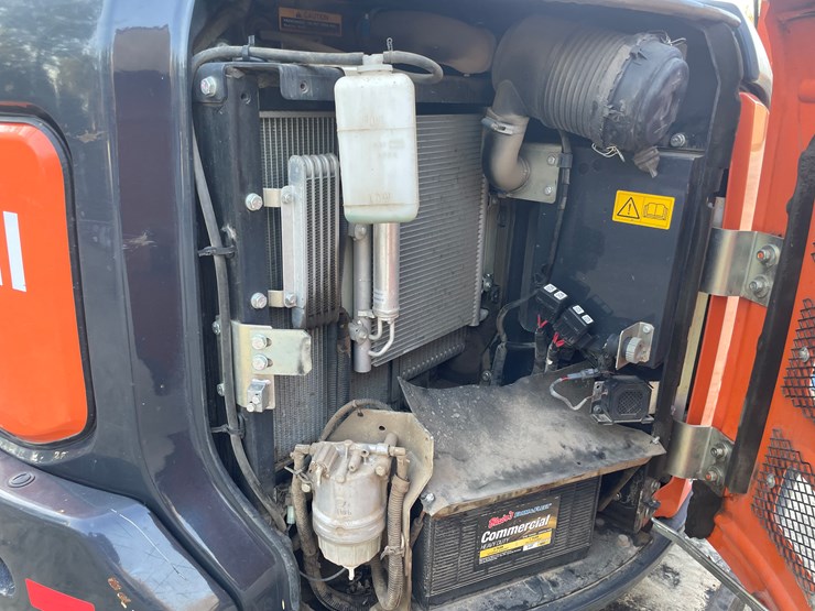 2019-hitachi-zx50u-5n-image-34