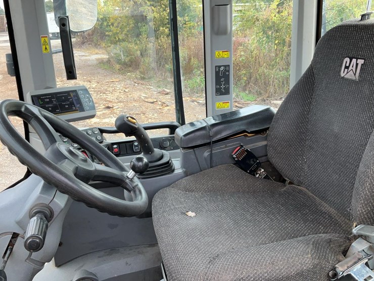 2013-caterpillar-924k-image-10