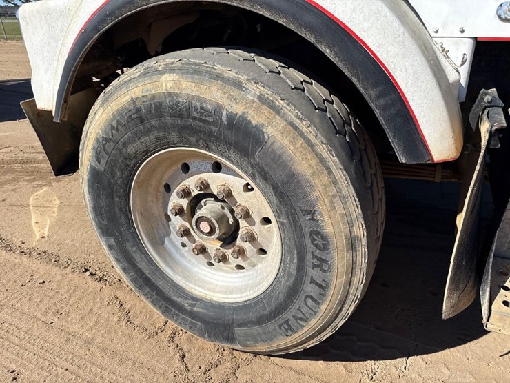 kenworth-t800-image-12