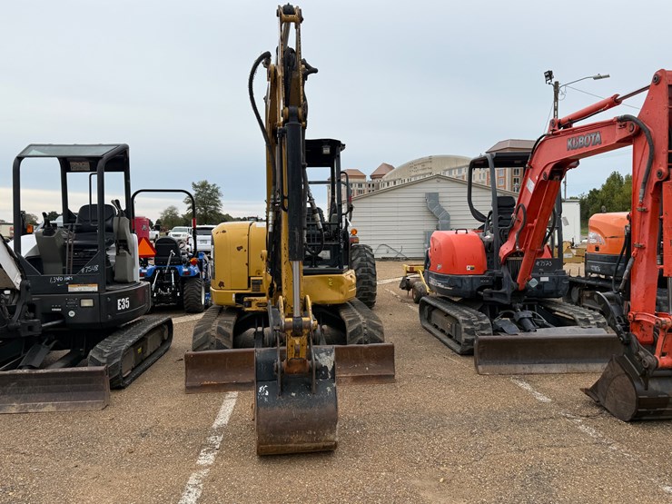 caterpillar-305e2-cr-image-3