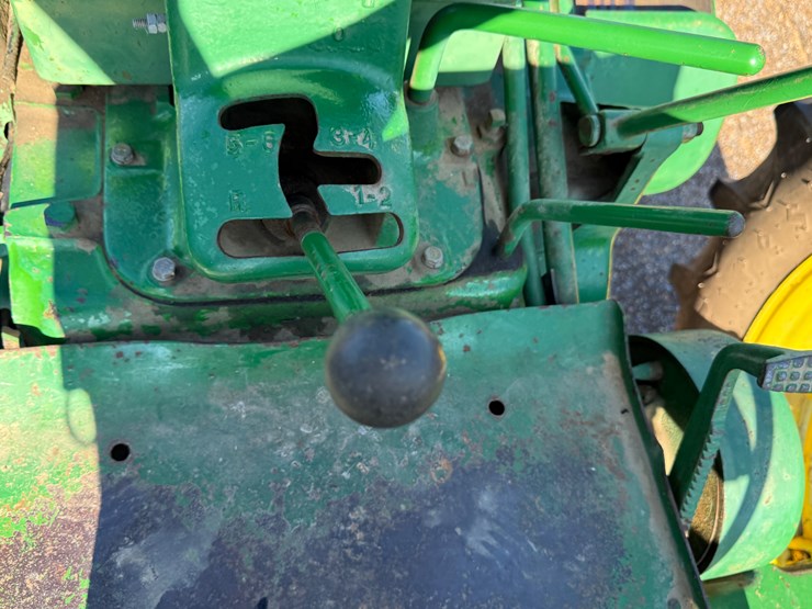 john-deere-70-image-31