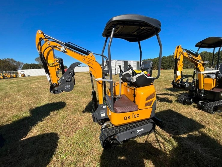 unused-cfg-qk18z-mini-excavator-(zonsen-11kw-image-2