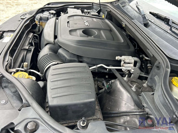 2016-jeep-grand-cherokee-image-8