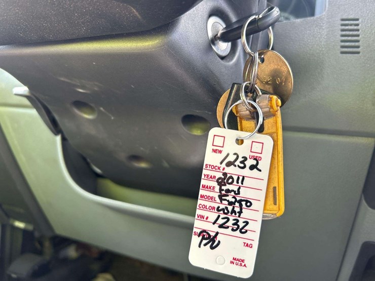 2011-ford-f250-image-22