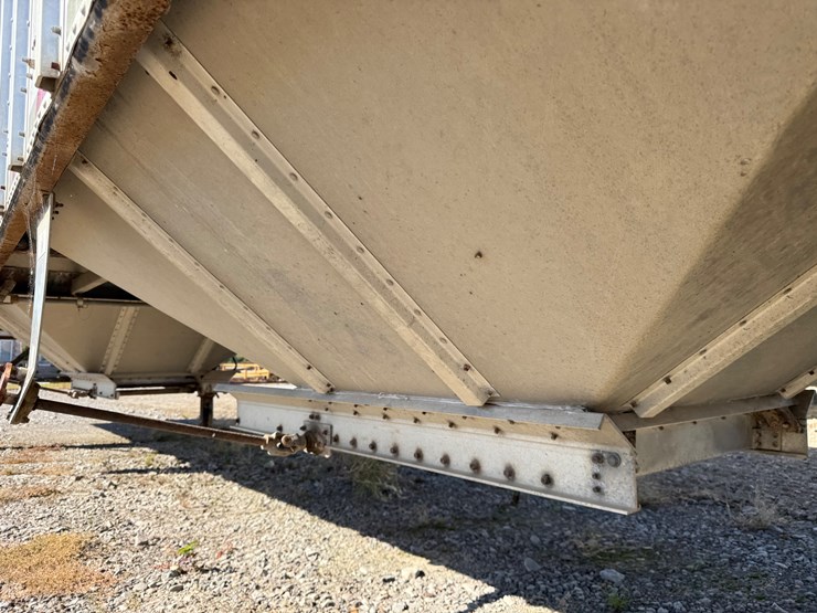 2011-merritt-42-image-30