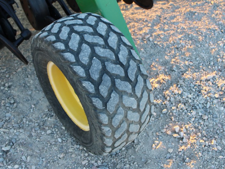 john-deere-1590-image-26