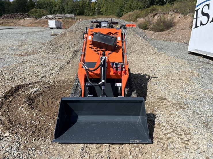 #6469-•-unused-agt-ysrt14-mini-skid-steer-image-8
