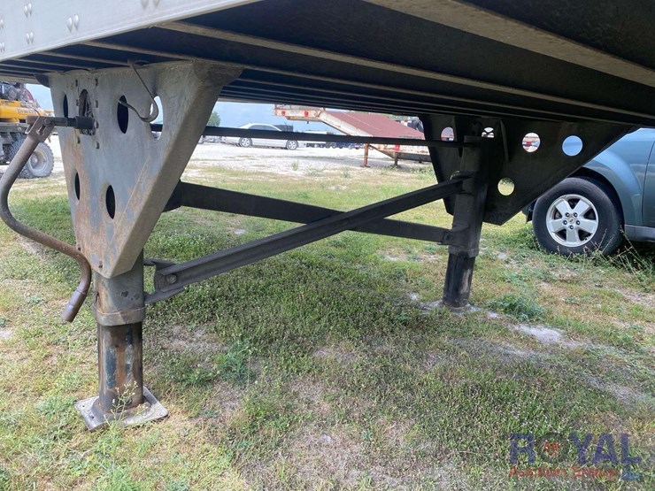 2014-utility-4000dx-image-30