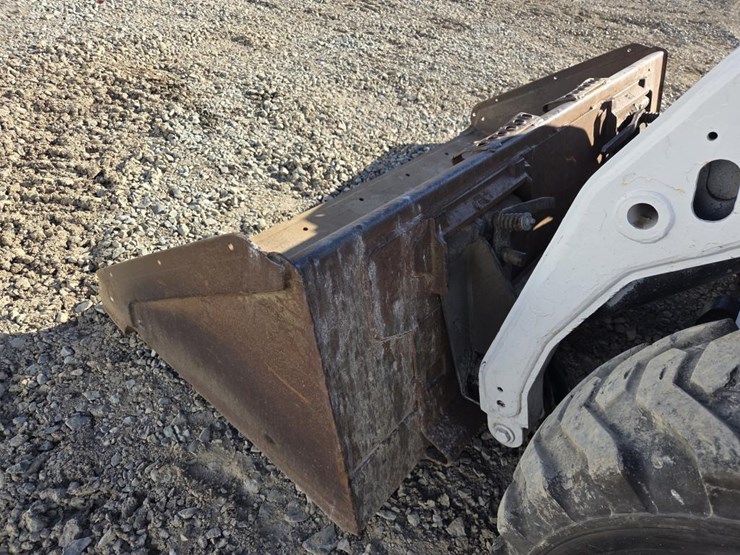 2003-bobcat-s160-image-11