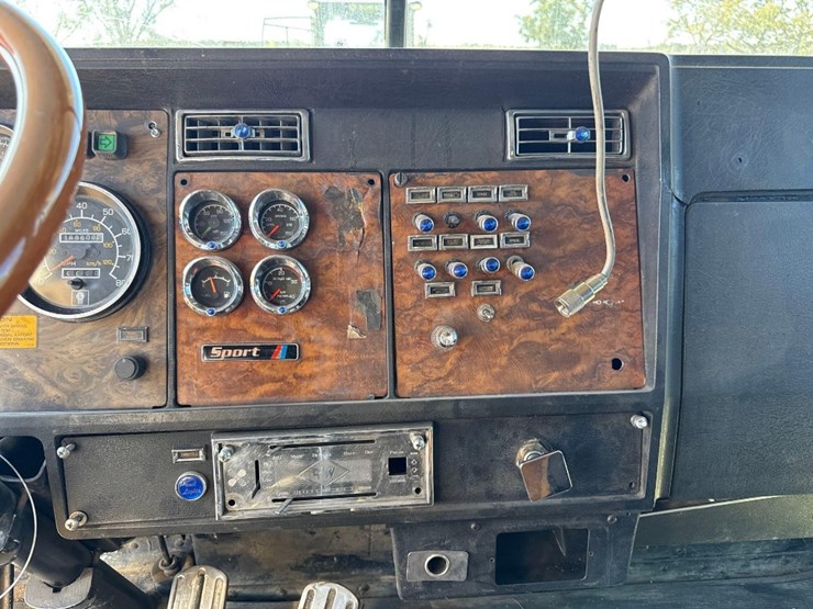 kenworth-t800-image-31