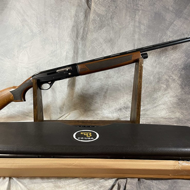 #2029 • Hatfield 20 Ga. Semi-Auto Shotgun, SN: 20A22-002137