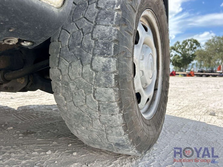 2011-ford-f150-image-28