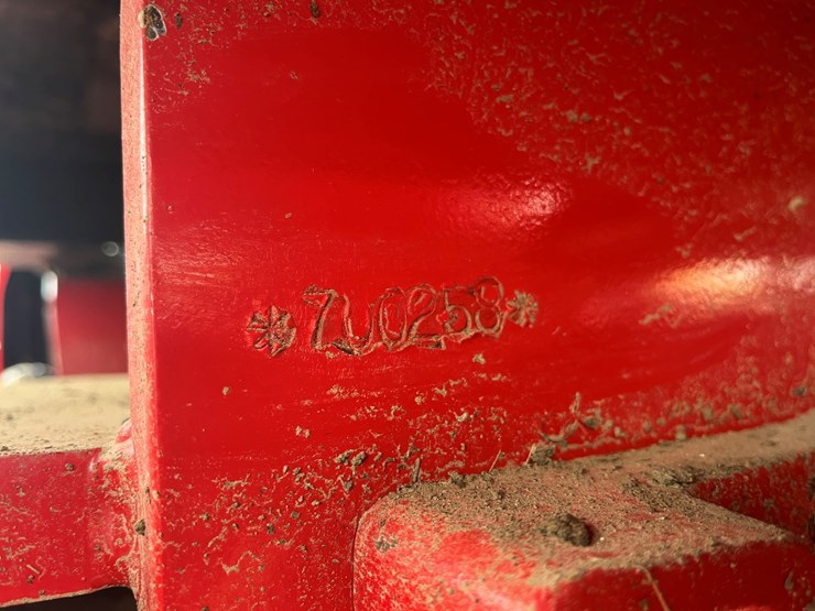 2008-versatile-535-image-35