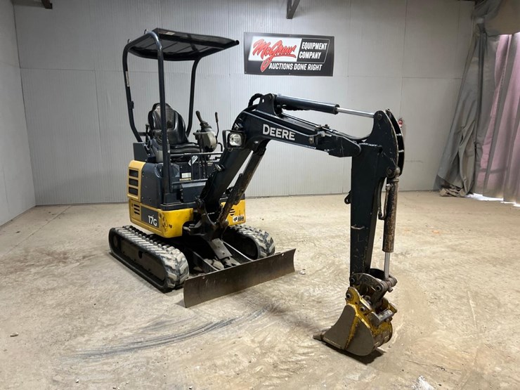 2015-deere-17g-image-7