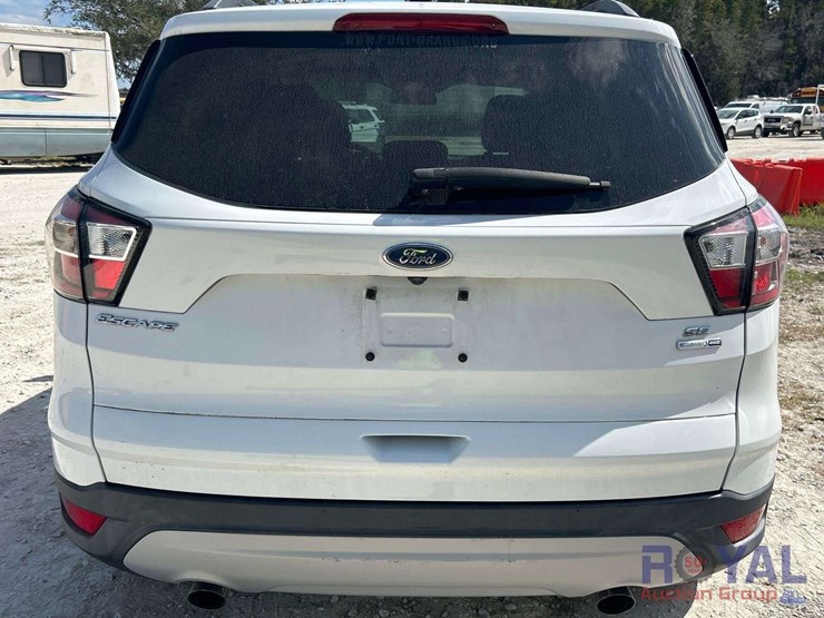 2018-ford-escape-se-image-28
