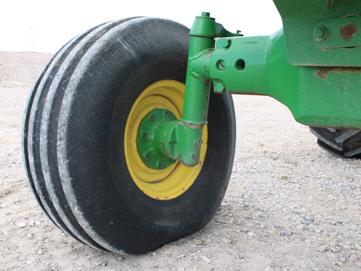 john-deere-4520-image-19
