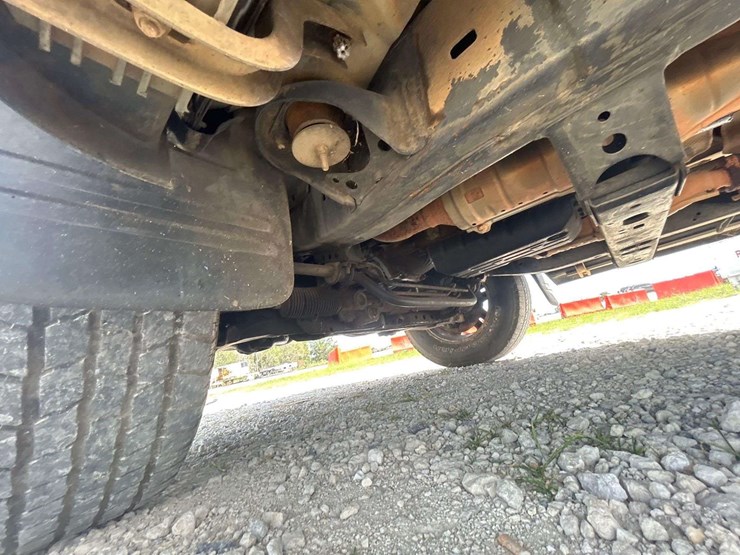 2005-toyota-tundra-image-19