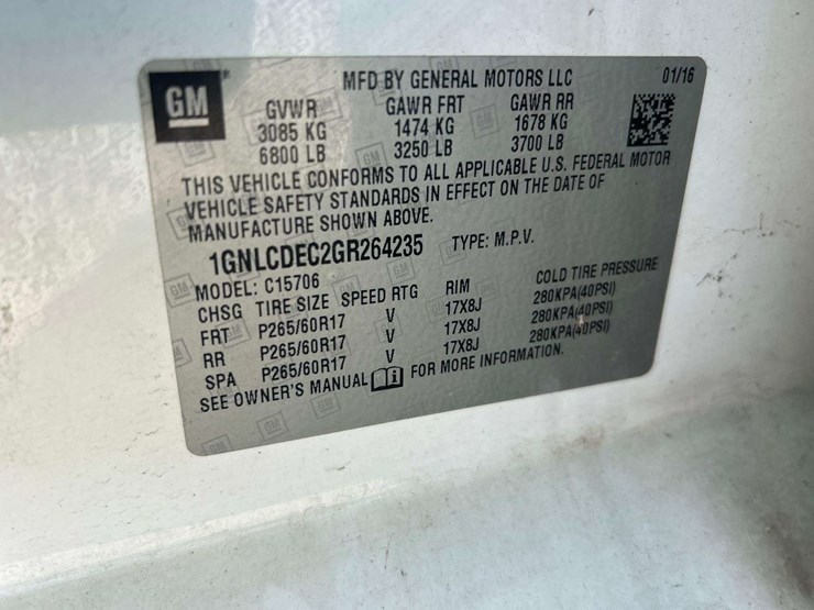 2016-chevrolet-tahoe-image-5