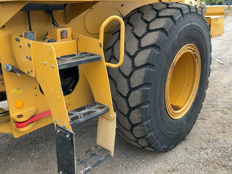 2013-caterpillar-924k-image-46