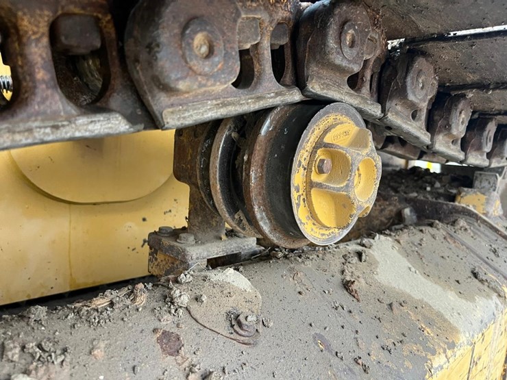 2020-caterpillar-d5k2-lgp-image-15