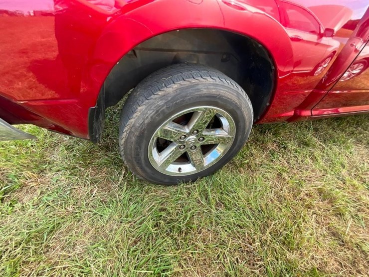 2012-dodge-ram-1500-image-15