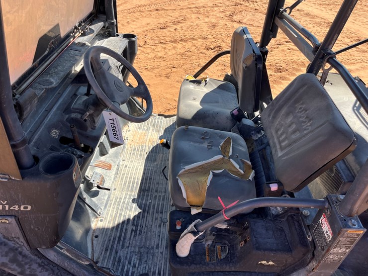 2016-kubota-rtvx1140-image-9