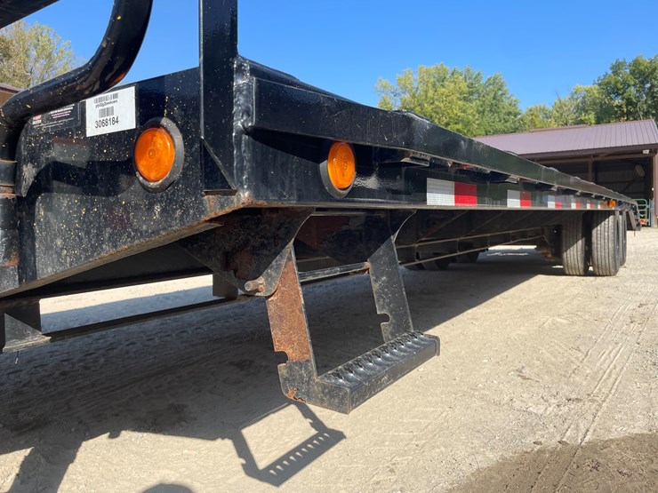 #1010-•-2023-pj-trailers-26'-tandem-dual-axle-deck-over-trailer,-(has-title)-image-35