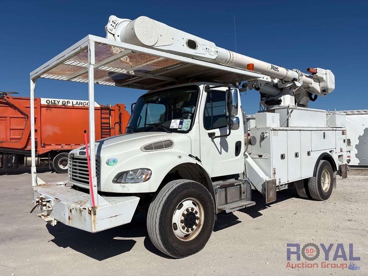 2016-freightliner-m2-106-4x4-altec-bucket-truck-image-2