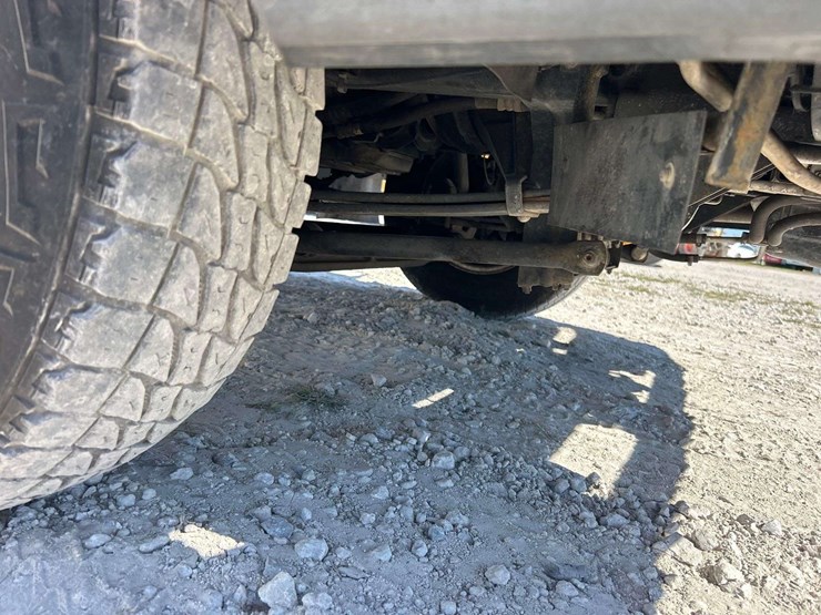 2016-mitsubishi-fuso-fec52s-image-26