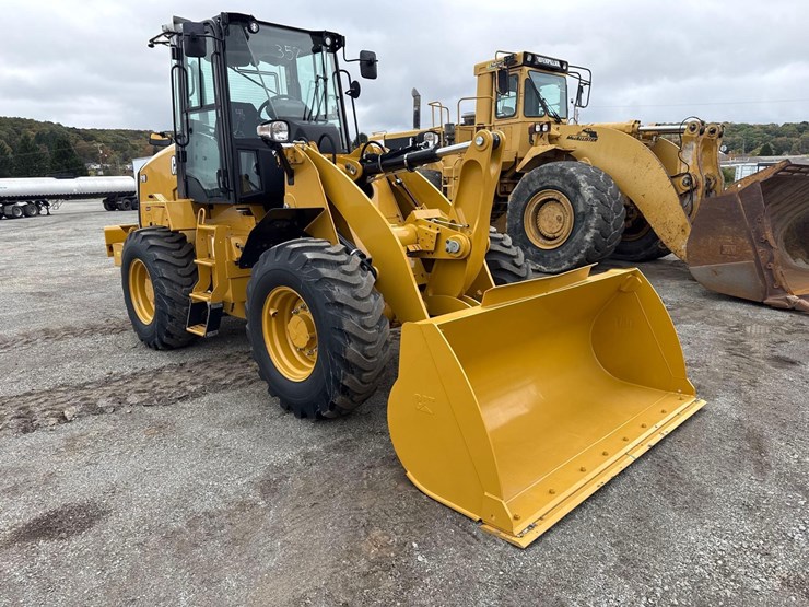 2023-caterpillar-910-image-2