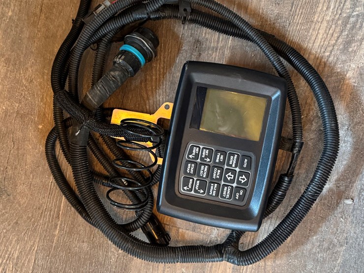 2015-new-holland-roll-belt-560-image-75