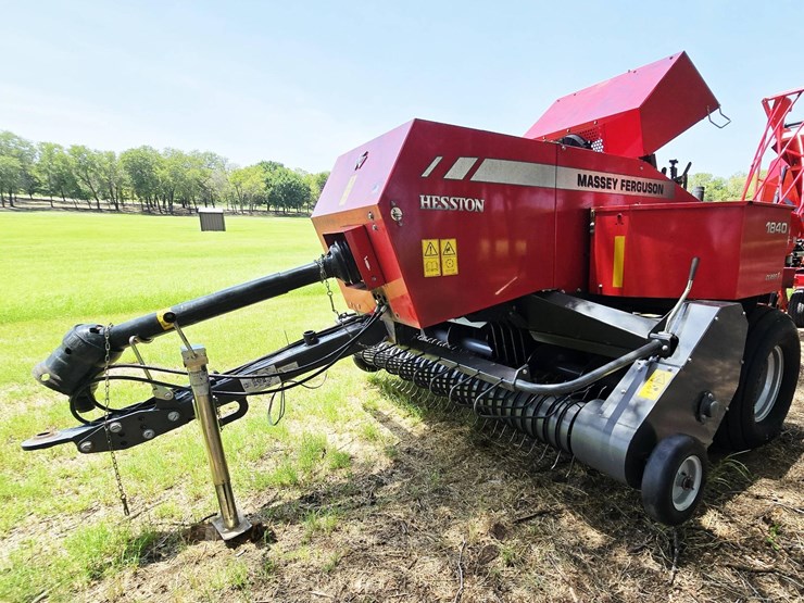 2020-massey-ferguson-1840-image-4