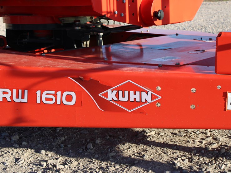 #2097-•-#2097--kuhn-rw1610-single-bale-wrapper-with-twin-wrapper,-monitor,-great-shape-with-low-use!-image-27