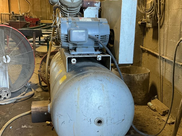 #145-•-ingersoll-rand-air-compressor-image-11