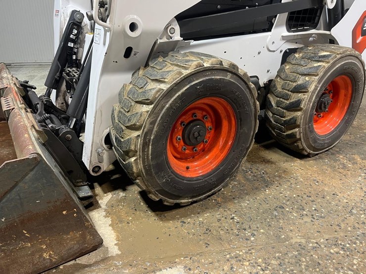 2023-bobcat-s650-image-12