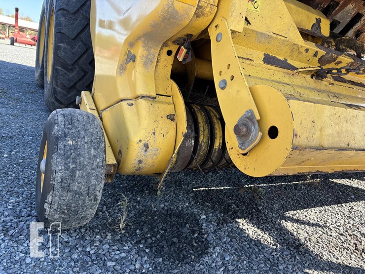 2015-new-holland-big-baler-330-image-7