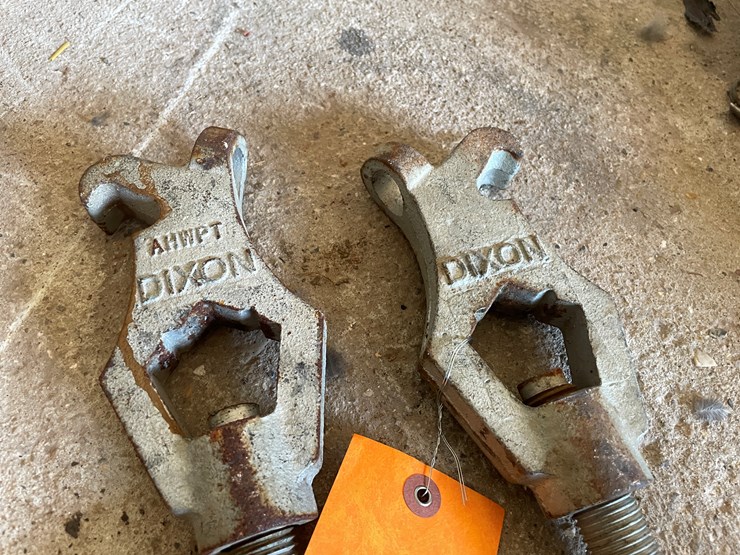 #1064-•-(2)-dixon-fire-hydrant-wrenches-image-7