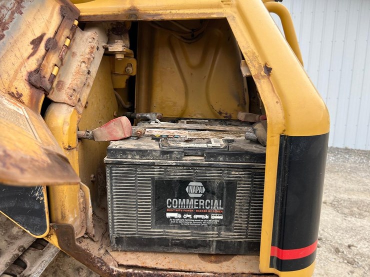 caterpillar-d5n-xl-image-18