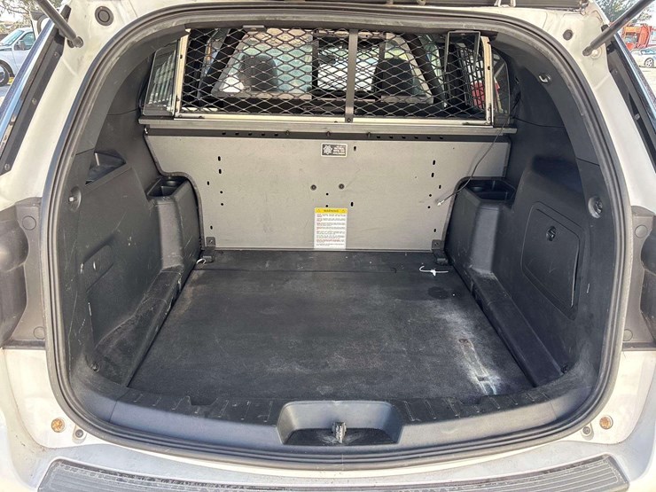 2018-ford-explorer-image-24