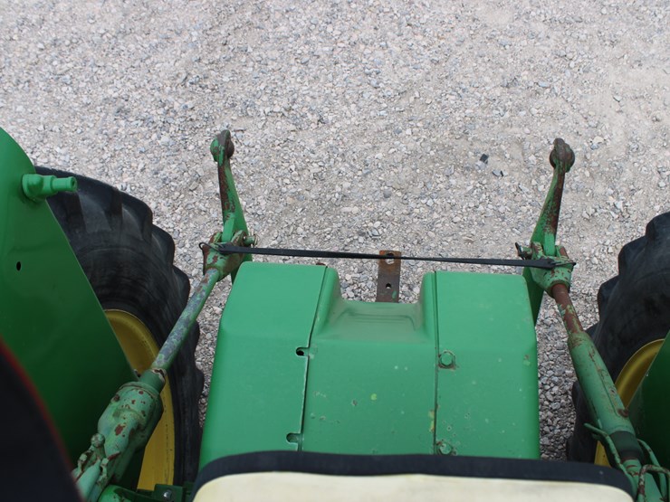 john-deere-4520-image-48