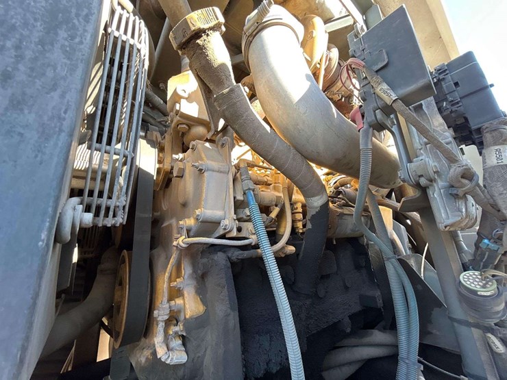 2020-freightliner-m2-106-elgin-whirlwind-series-mv-street-sweeper-truck-image-21