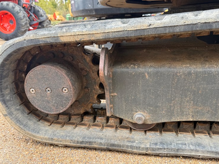 2018-bobcat-e26-image-12