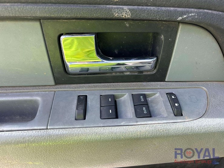 2014-ford-f150-image-12