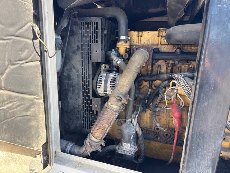 2007-caterpillar-xq20-image-23